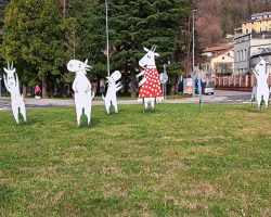 VOLK IN 7 KOZLIČKOV V NAŠEM KROŽIŠČU